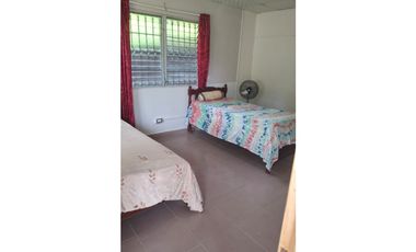 CASA DE PLAYA A LA VENTA EN COSTA ESMERALDA