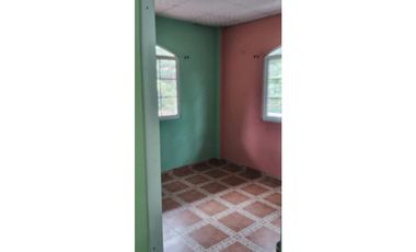 CERRO AZUL / 2 NIVELES / 4 HABITACION / 1600M / CAPESTRE