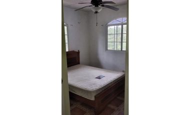 CERRO AZUL / 2 NIVELES / 4 HABITACION / 1600M / CAPESTRE