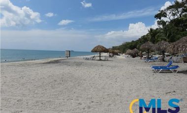VENTA  APARTAMENTO AMOBLADO DE PLAYA EN BIJAO MLD