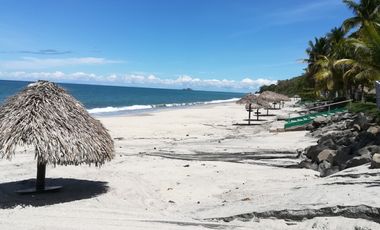 VENTA  APARTAMENTO AMOBLADO DE PLAYA EN BIJAO MLD