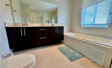 VENTA  APARTAMENTO AMOBLADO DE PLAYA EN BIJAO MLD