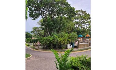 Venta de casa Area el canal Tucan Country Club Cocoli.