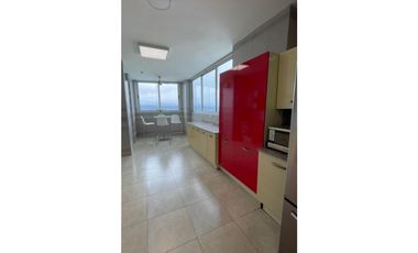 SE VENDE APARTAMENTO FRENTE AL MAR COSTA DEL ESTE