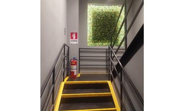 ALQUILER LOCAL PLANTA BAJA 110m2 + 61 DE TERRAZA SANTA ELENA STRIP JP