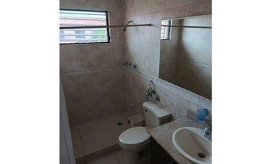 SEA CONFIABLE VENDE CASA EN VERSALLES 3 RECAMARAS