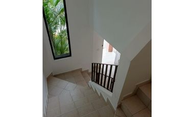 SEA CONFIABLE VENDE CASA EN VERSALLES 3 RECAMARAS