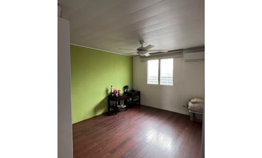 Venta de Casa enUrb. Nuevo Reparto, Parque Lefevre