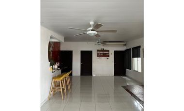 Venta de Casa enUrb. Nuevo Reparto, Parque Lefevre