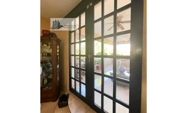 ALQUILER DE CASA EN DAVID AMOBLADA Y COMPLETAMENTE CERCADA