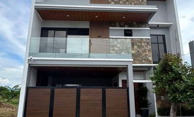 BRAND NEW 3BR HOUSE WITH SWIMMING POOL FOR SALE