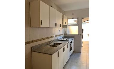 DEPARTAMENTO EN ALQUILER EN BENAVIDEZ -  PLANTA BAJA