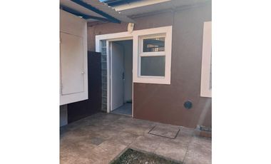 DEPARTAMENTO EN ALQUILER EN BENAVIDEZ -  PLANTA BAJA