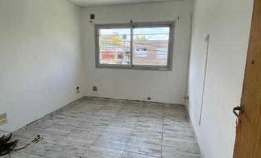 Casa en alquiler en Temperley Este