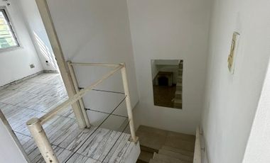 Casa en alquiler en Temperley Este