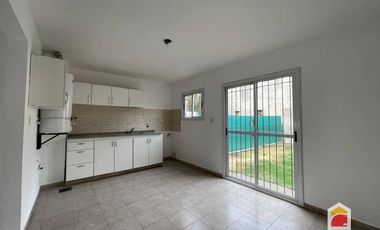 Villa Allende Centro, alquiler dúplex dos dormitorios, con cochera