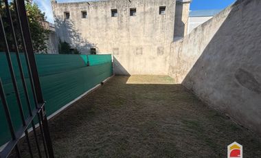 Villa Allende Centro, alquiler dúplex dos dormitorios, con cochera