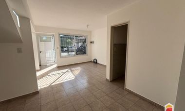 Villa Allende Centro, alquiler dúplex dos dormitorios, con cochera