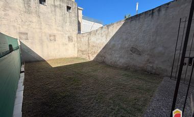 Villa Allende Centro, alquiler dúplex dos dormitorios, con cochera