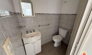 Villa Allende Centro, alquiler dúplex dos dormitorios, con cochera