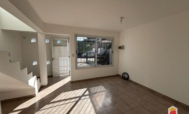 Villa Allende Centro, alquiler dúplex dos dormitorios, con cochera