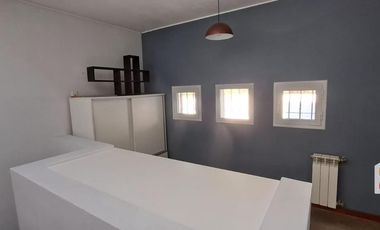 Alquiler de Casa  c/ cochera y pisicina  en Villa Allende Golf
