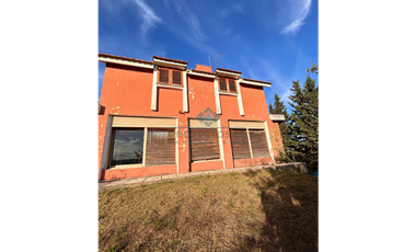 VENTA – CASA CON PILETA Y QUINCHO- EXCELENTE VISTA- ASCOCHINGA