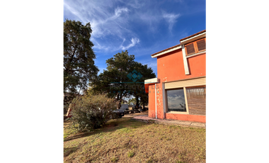 VENTA – CASA CON PILETA Y QUINCHO- EXCELENTE VISTA- ASCOCHINGA