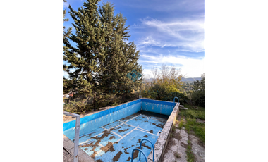 VENTA – CASA CON PILETA Y QUINCHO- EXCELENTE VISTA- ASCOCHINGA