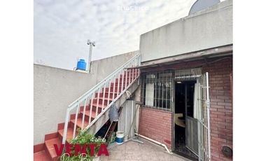 VENTA PH 4 amb al frente con cochera, quincho y terraza RETASADO