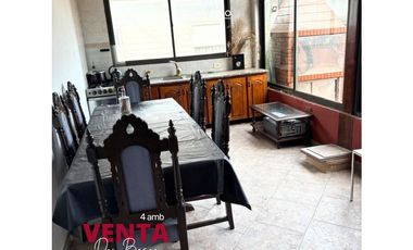 VENTA PH 4 amb al frente con cochera, quincho y terraza RETASADO