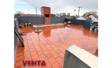 VENTA PH 4 amb al frente con cochera, quincho y terraza RETASADO
