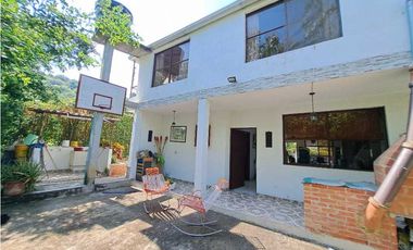 En Venta Casa Campestre Lote 647 m2 San Joaquin, Conjunto Cerrado
