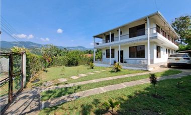 En Venta Casa Campestre Lote 647 m2 San Joaquin, Conjunto Cerrado
