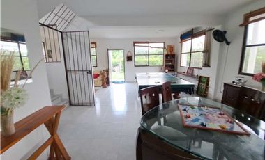En Venta Casa Campestre Lote 647 m2 San Joaquin, Conjunto Cerrado