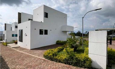 En Venta Casa Urbana 250 m2 (amoblada) La Mesa Cundinamarca
