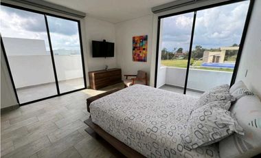 En Venta Casa Urbana 250 m2 (amoblada) La Mesa Cundinamarca