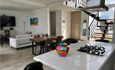 En Venta Casa Urbana 250 m2 (amoblada) La Mesa Cundinamarca