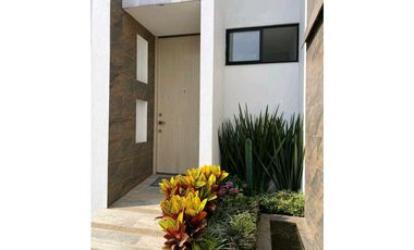 En Venta Casa Urbana 250 m2 (amoblada) La Mesa Cundinamarca