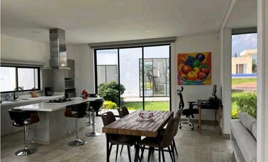 En Venta Casa Urbana 250 m2 (amoblada) La Mesa Cundinamarca