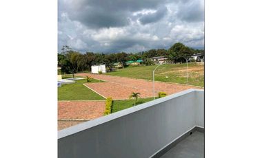 En Venta Casa Urbana 250 m2 (amoblada) La Mesa Cundinamarca