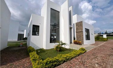 En Venta Casa Urbana 250 m2 (amoblada) La Mesa Cundinamarca