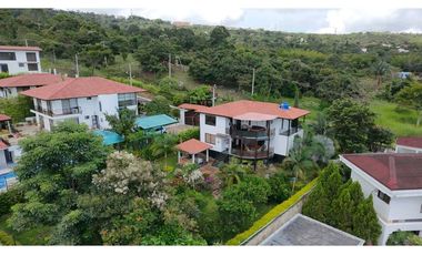 En Venta Casa Campestre en Conjunto 778 m2, La Mesa Cundinamarca