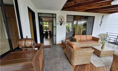 En Venta Casa Campestre en Conjunto 778 m2, La Mesa Cundinamarca
