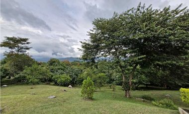 En Venta Casa Campestre en Conjunto 4.520 m2, La Mesa Cundinamarca