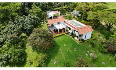 En Venta Casa Campestre en Conjunto 4.520 m2, La Mesa Cundinamarca