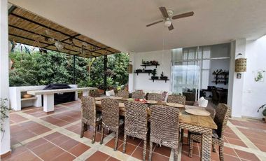En Venta Casa Campestre en Conjunto 4.520 m2, La Mesa Cundinamarca