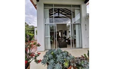 En Venta Casa Campestre en Conjunto 4.520 m2, La Mesa Cundinamarca