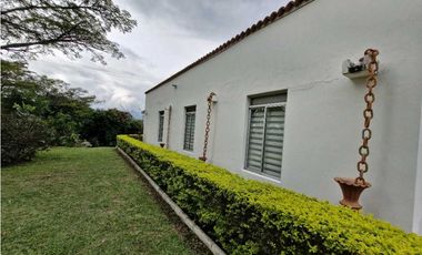 En Venta Casa Campestre en Conjunto 4.520 m2, La Mesa Cundinamarca