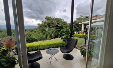 En Venta Casa Campestre en Conjunto 4.520 m2, La Mesa Cundinamarca